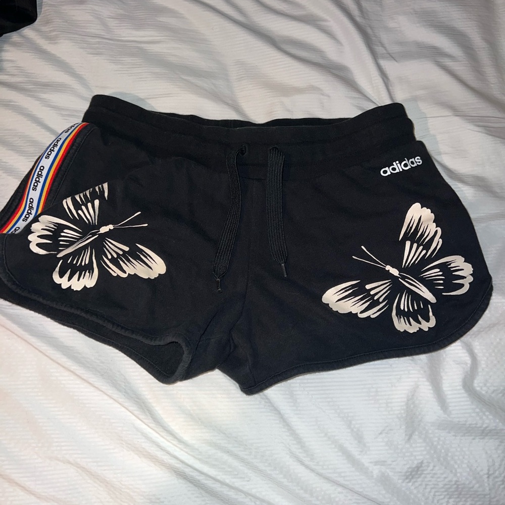 Adidas Floral Print shorts. Womens Small. Super flattering and comfortable!!
